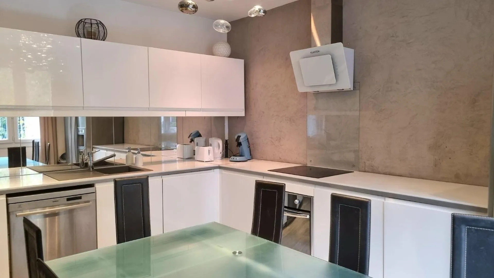 Apartman 1 Avenue Maurice Blondel - T4 Centre-Ville Aix-en-Provence